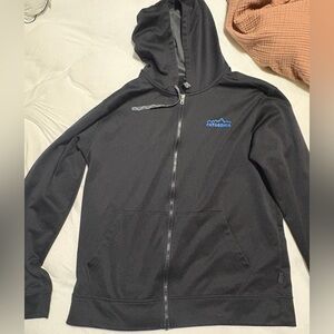 Patagonia Men’s Hoody 
Size Large